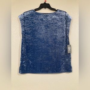 NWT Vince Camuto blue suede cap sleeve blouse | Plus size